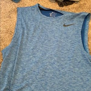 Men’s workout tank